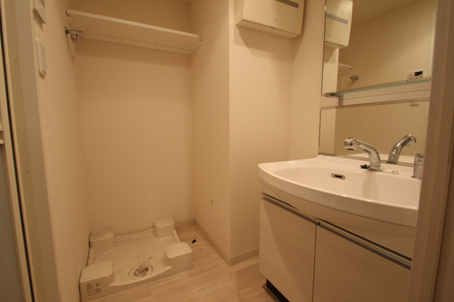 洗面設備　※別室の参考写真の為、現況優先です。