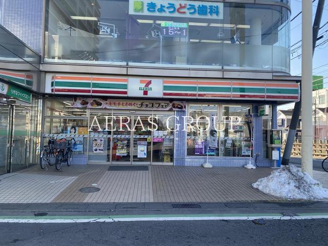 コンビニ　セブン-イレブン 越谷大袋駅前店（コンビニ）まで282m