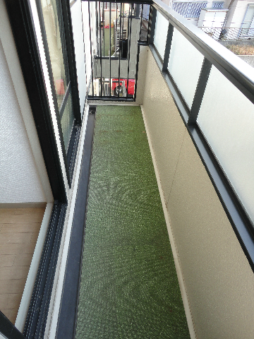 バルコニー　南西向きバルコニー