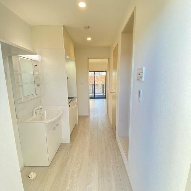 玄関　同施工会社参考画像