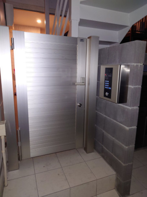 エントランス　同施工会社参考画像