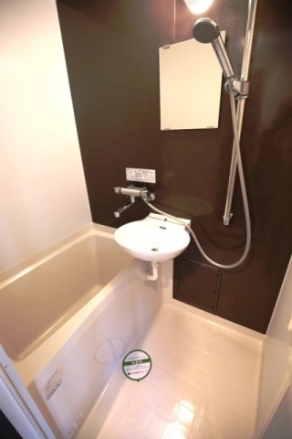 バス・シャワールーム　バス・トイレ別　浴室乾燥機