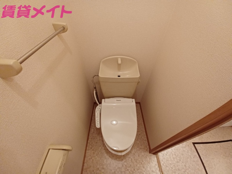 トイレ　反転タイプ参考写真