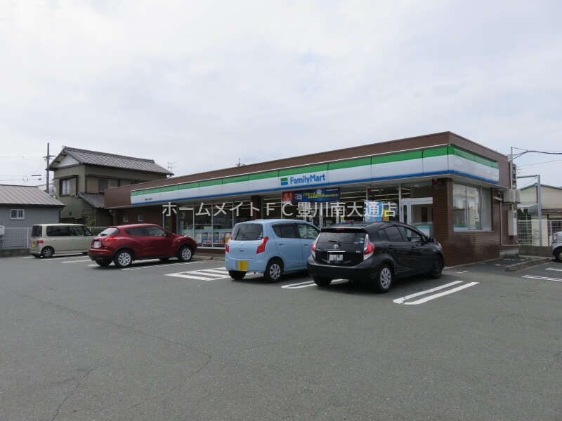 コンビニ　ファミリーマート豊橋柱八番町店（コンビニ）まで295m