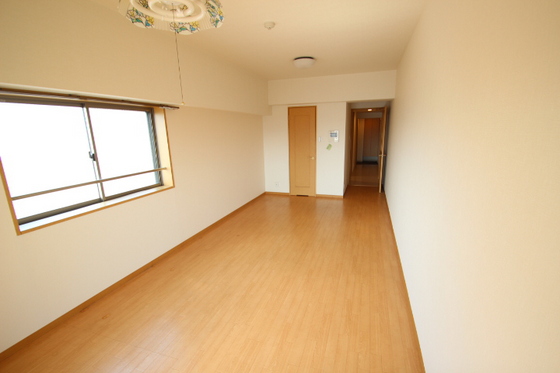 居室・リビング　※他部屋の写真です。現況優先