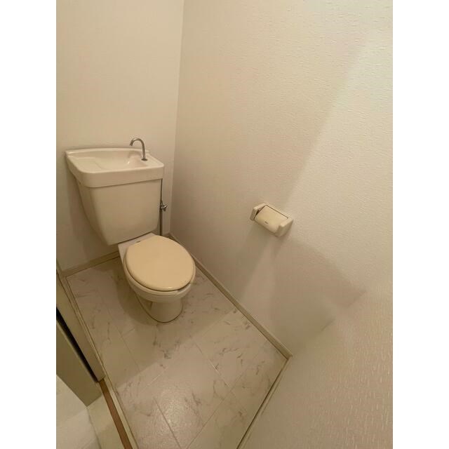 トイレ　別部屋参考写真