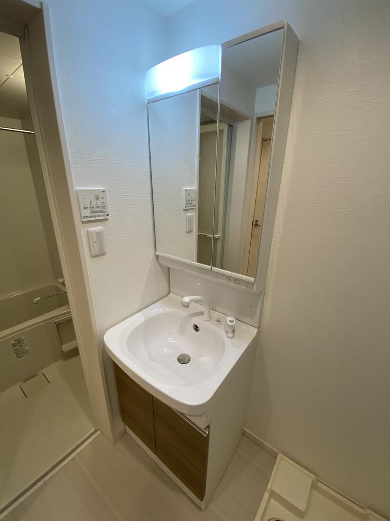 洗面設備　シャンプードレッサー付き