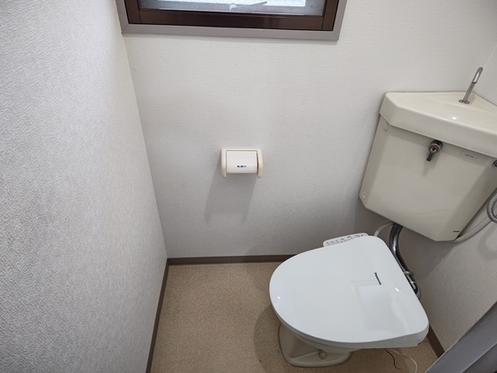 トイレ　※別部屋の写真です。