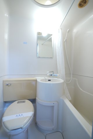 バス・シャワールーム　※写真は別の部屋のものです。