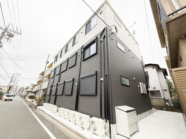 建物外観　～おしゃれな建物～