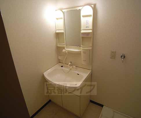 その他設備　独立洗面台です！