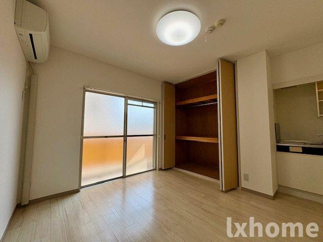 居室・リビング　居間です