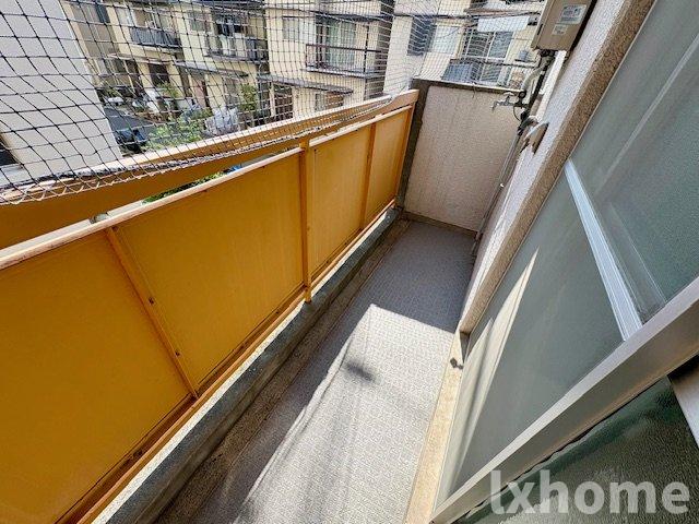 バルコニー　バルコニーがあります