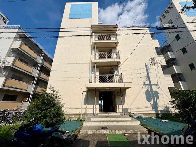 建物外観　落ち着いた雰囲気の外観です