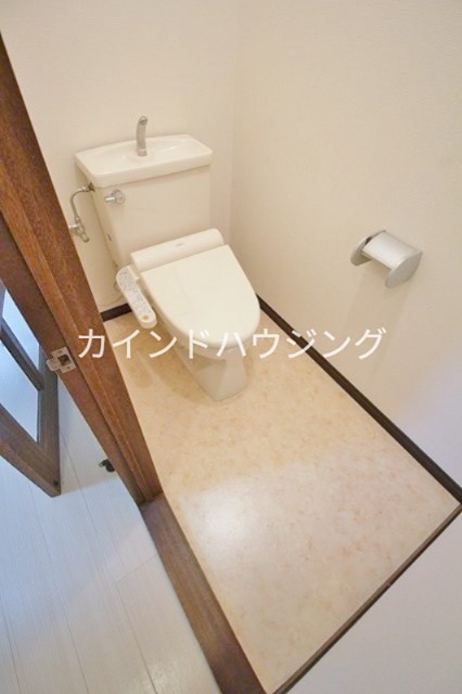 トイレ　ウォシュレト