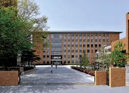 大学・短大　香蘭女子短大（大学・短大）まで1952m