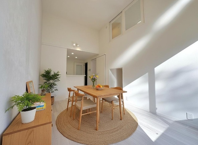 居室・リビング　※ＡＩを用いて家具設置イメージです※