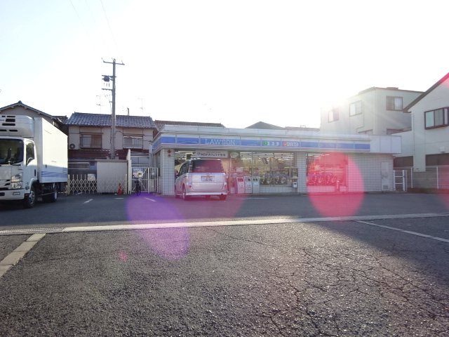 コンビニ　ローソン堺浜寺元町一丁店（コンビニ）まで536m