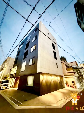 建物外観　「見ないで終わるには、惜しすぎる。」