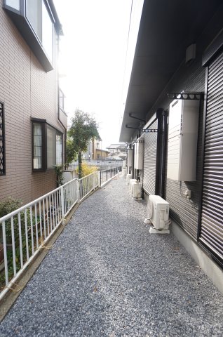 バルコニー　水曜日、営業時間外もご相談ください！