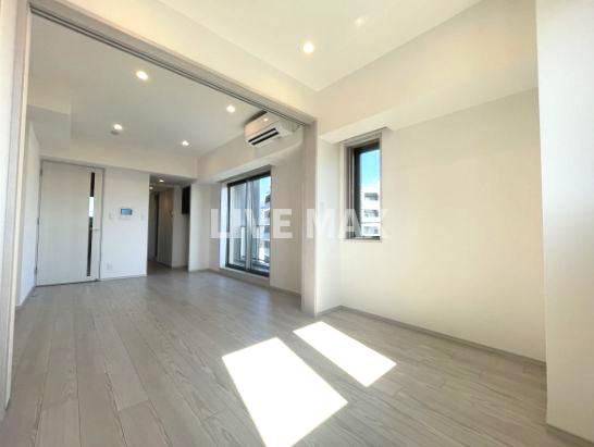 居室・リビング　別号室参考写真