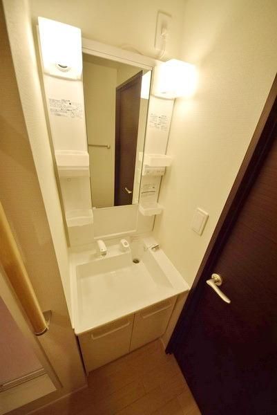 洗面設備　洗髪洗面台