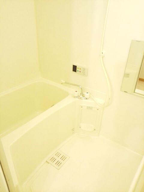 バス・シャワールーム　バスルーム