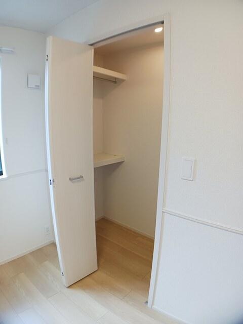 収納　ウオークインクローゼット