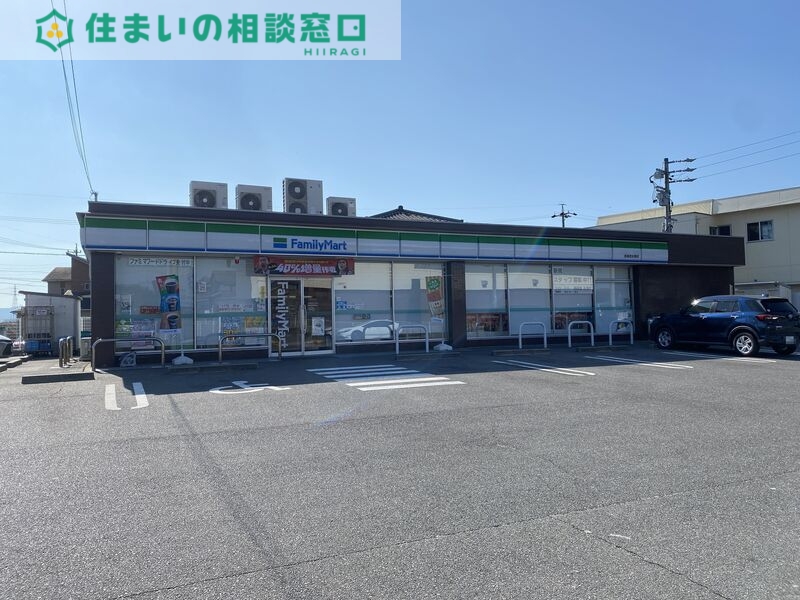 コンビニ　ファミリーマート西尾徳永東店（コンビニ）まで589m