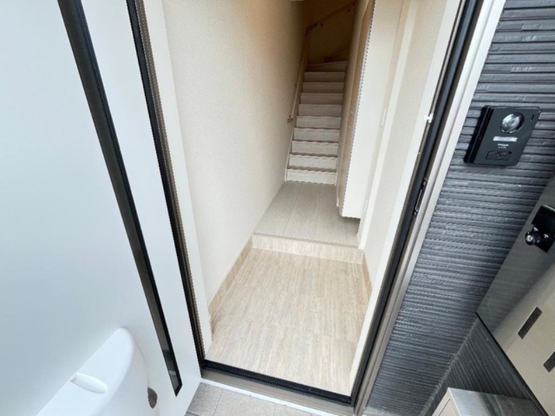 玄関　図面と現状に相違がある場合には現状を優先