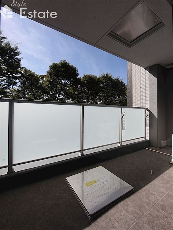 バルコニー　バルコニー