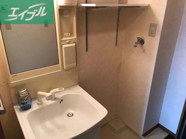 洗面設備　洗髪洗面化粧台