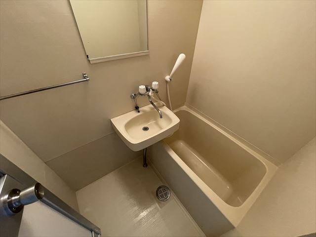 バス・シャワールーム　浴室