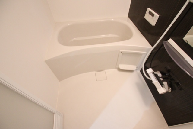 バス・シャワールーム　※別室の参考写真の為、現況優先です。