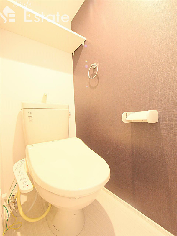 トイレ　温水洗浄便座