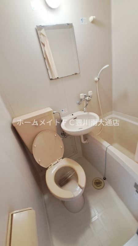 バス・シャワールーム　同型別部屋写真