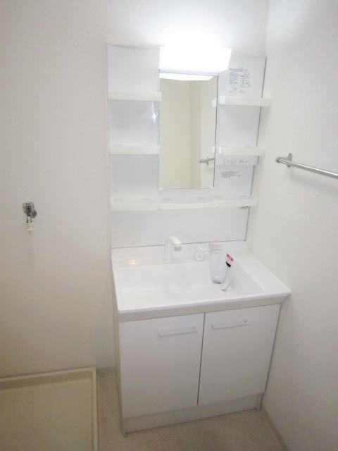 洗面設備　同仕様