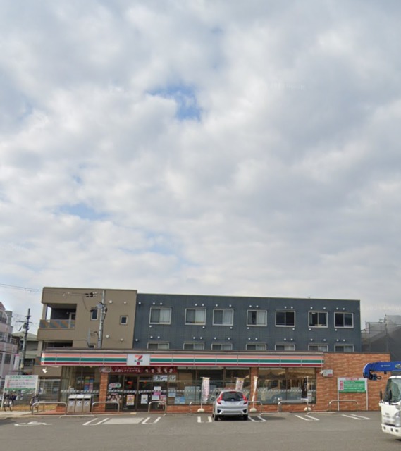コンビニ　セブンイレブン東大阪中新開1丁目店（コンビニ）まで517m