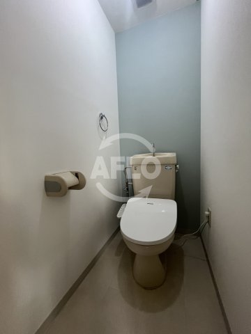 トイレ　エランドール江坂　トイレ