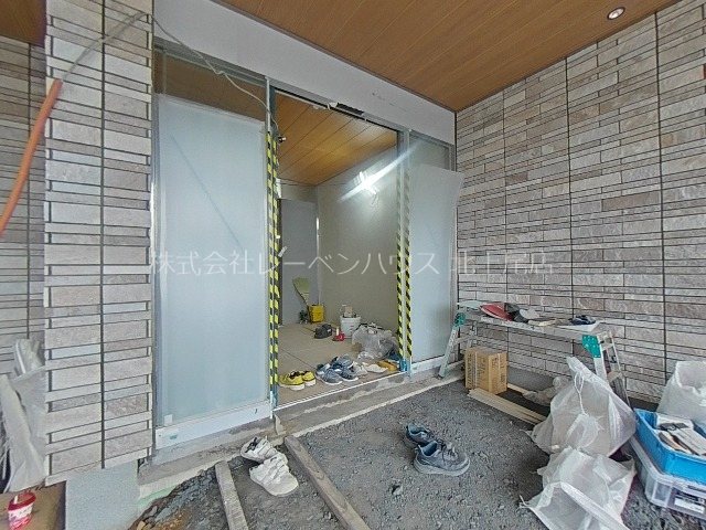 エントランス　エントランス