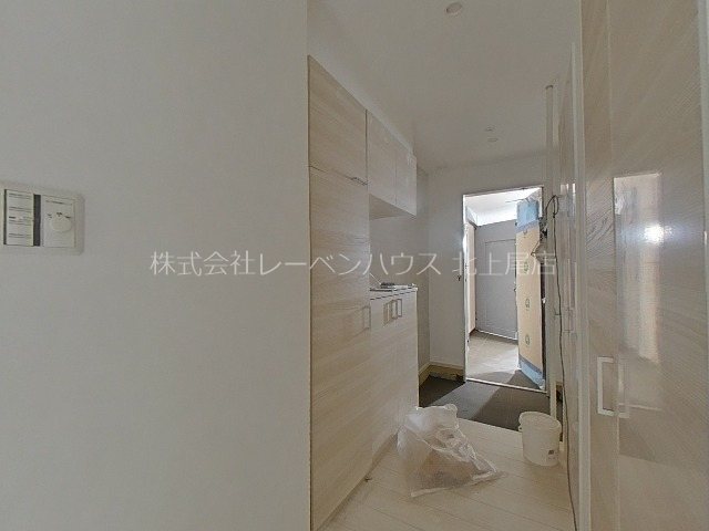 玄関　当社HPに沢山写真載ってます。