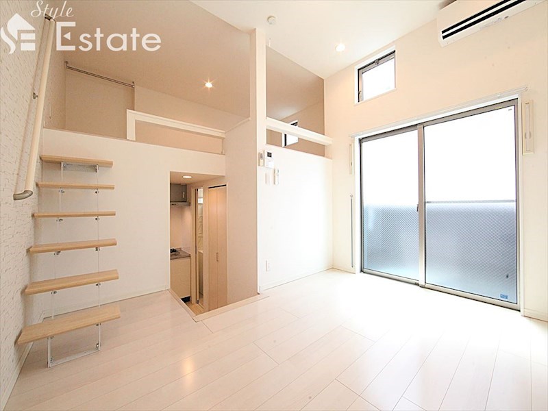 居室・リビング　内装