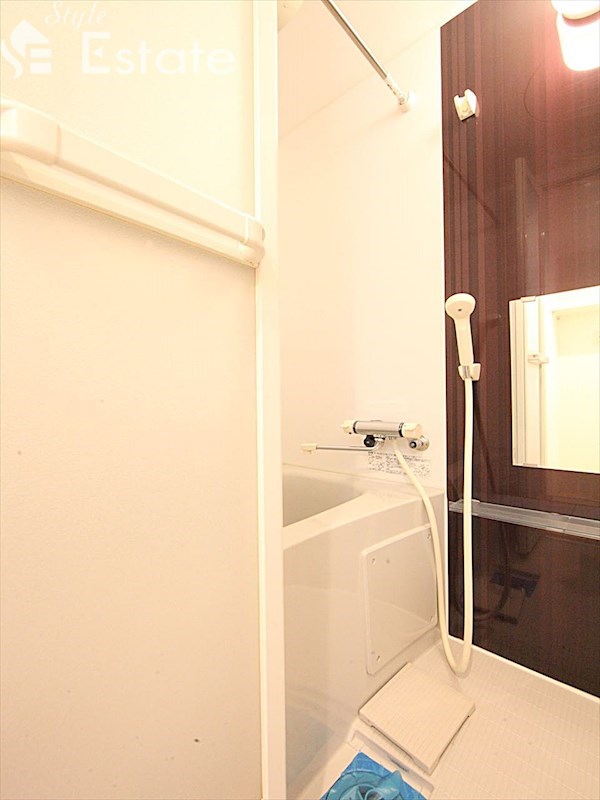 バス・シャワールーム　バスルーム