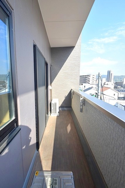 バルコニー　南向バルコニー（日当良好）