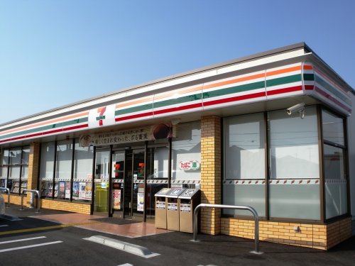 コンビニ　セブン-イレブン 神戸学院大学東店（コンビニ）まで1040m