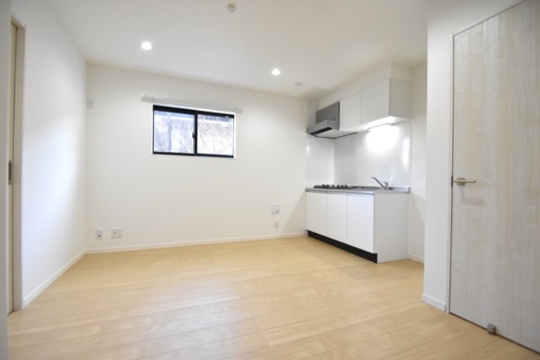 居室・リビング　別部屋参考写真となります