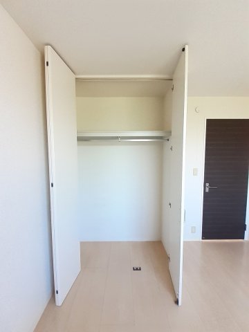 収納　※反転タイプの部屋写真です