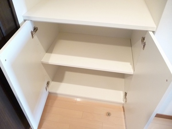 収納　シューズボックス
