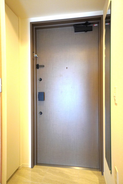玄関　※写真は同タイプ住戸です。