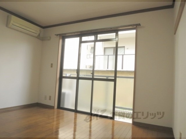 居室・リビング　洋室